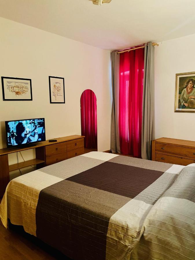 Вилла Red House Tivegna Экстерьер фото