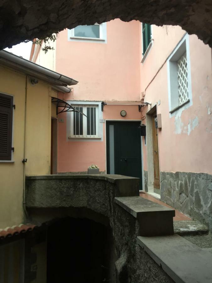 Вилла Red House Tivegna Экстерьер фото